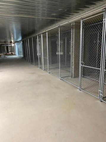 Chain mesh storage cage